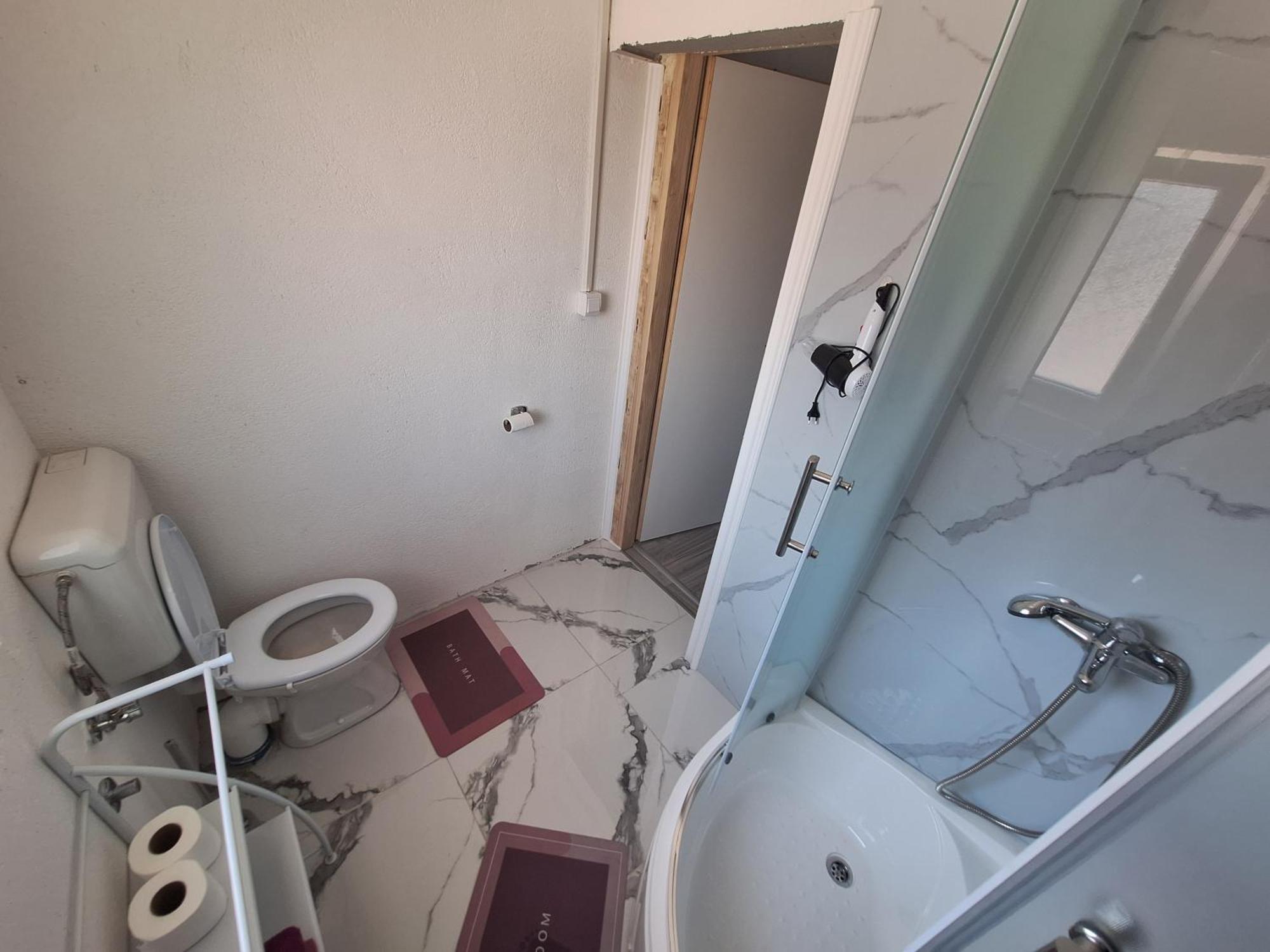 Fly & Stay Apartments Laktaši Екстериор снимка