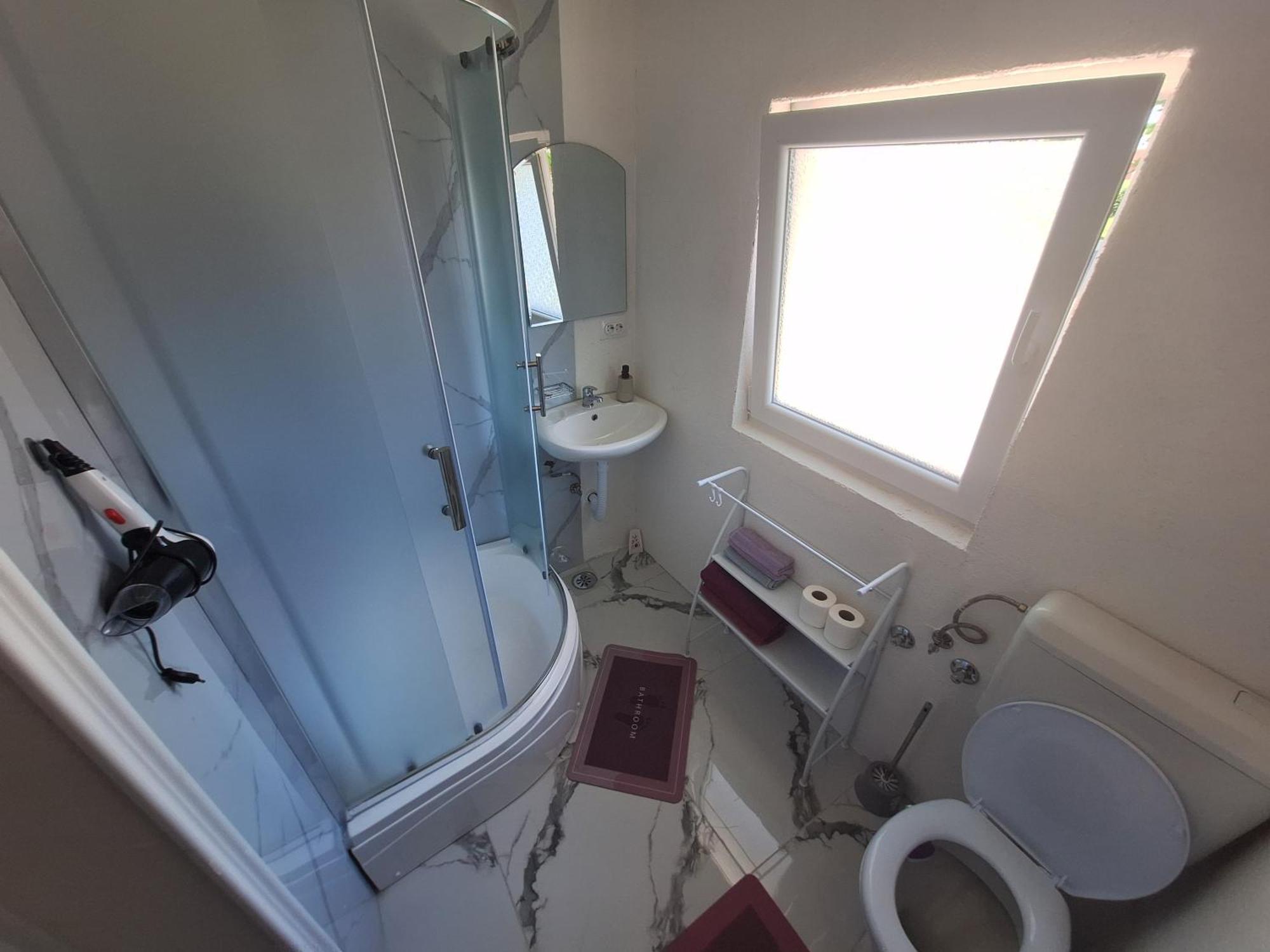 Fly & Stay Apartments Laktaši Екстериор снимка