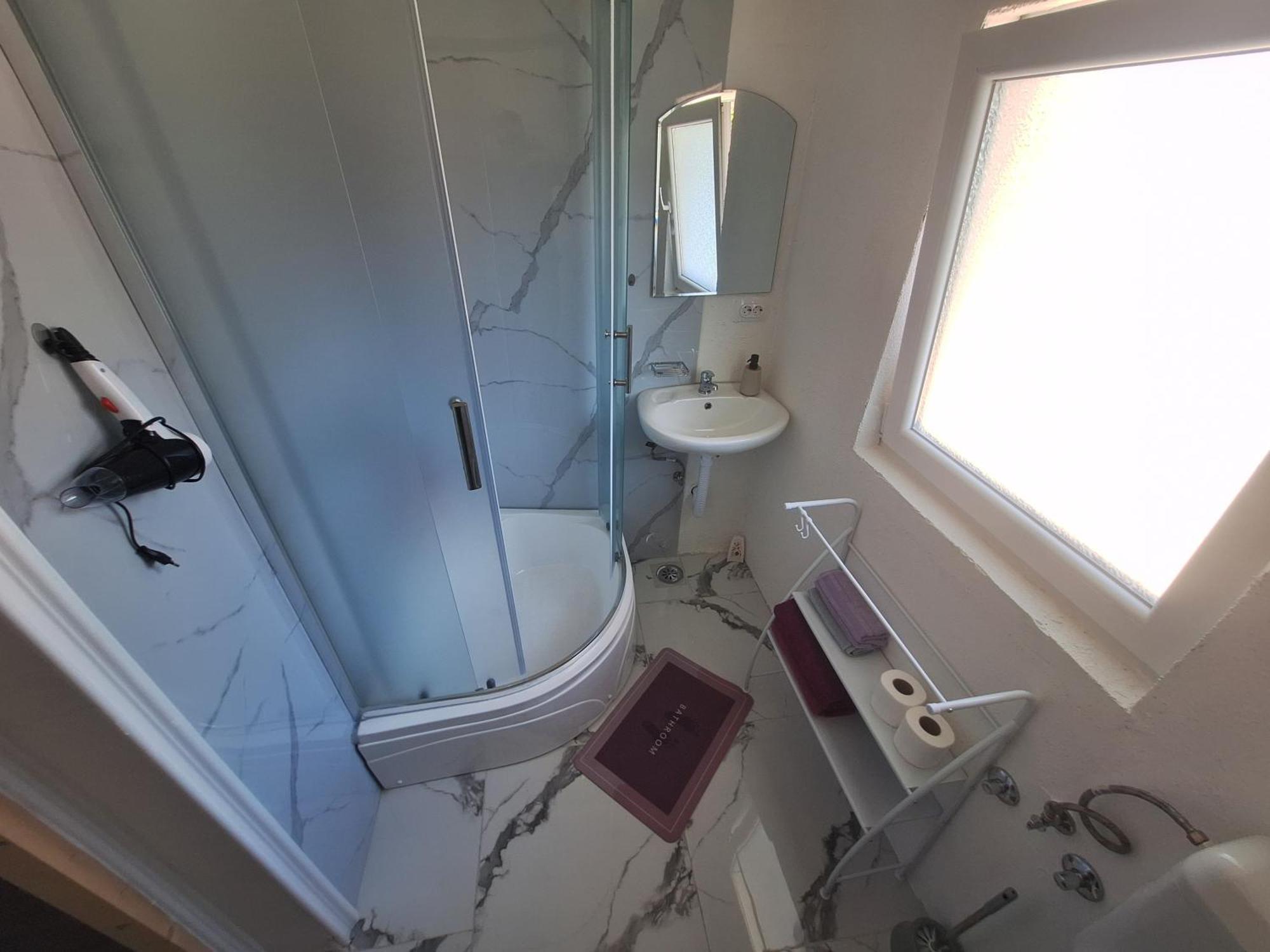 Fly & Stay Apartments Laktaši Екстериор снимка